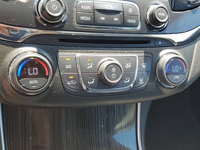 Used 2018 Chevrolet Impala Premier FWD image 30