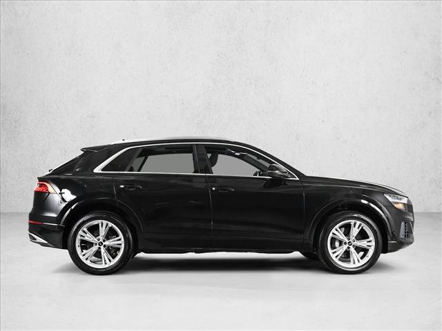 Used 2023 Audi Q8 Premium AWD/4WD image 4