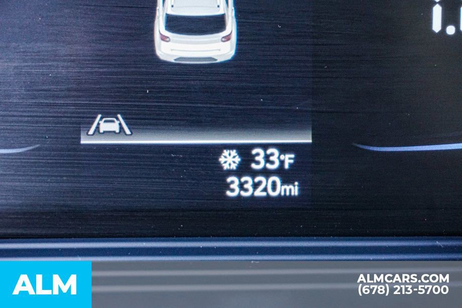 Used 2024 Hyundai Venue Limited image 56