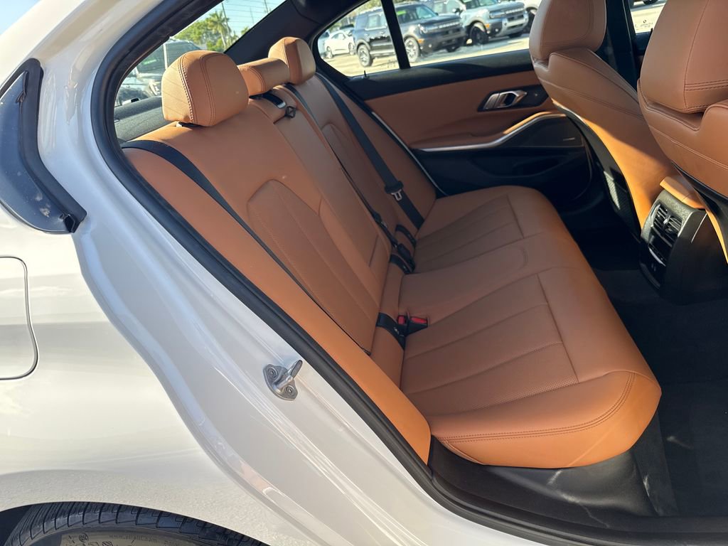 Used 2023 BMW 330e w/ Premium Package image 27