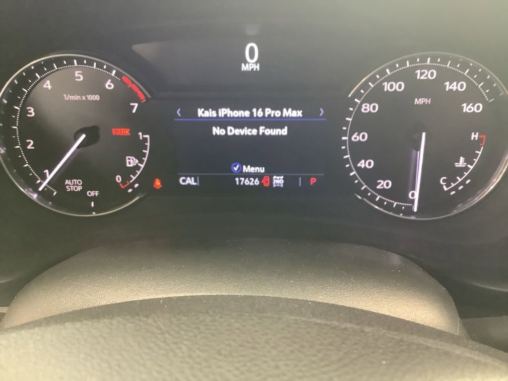 Used 2021 Cadillac XT4 Luxury w/ Cold Weather Package AWD/4WD image 9