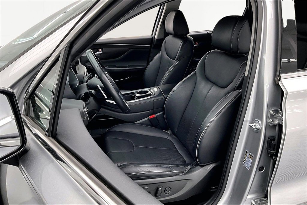 Used 2023 Hyundai Santa Fe Limited image 25