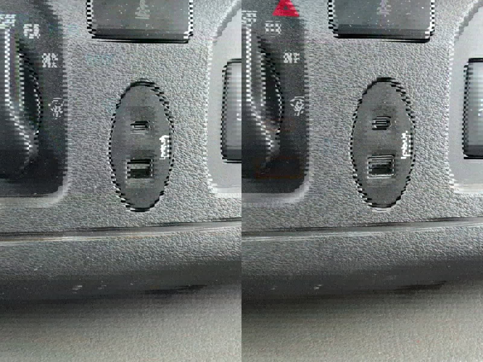 Used 2024 Ford E-450 and Econoline 450 Super Duty w/ Power Windows & Locks Group image 22