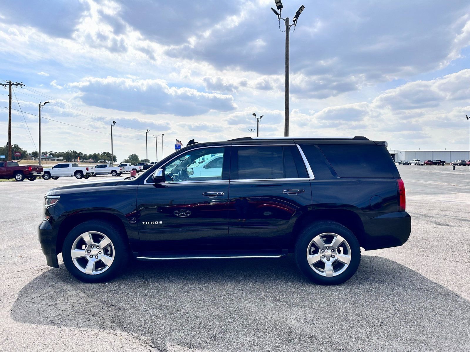 Used 2019 Chevrolet Tahoe Premier RWD image 13