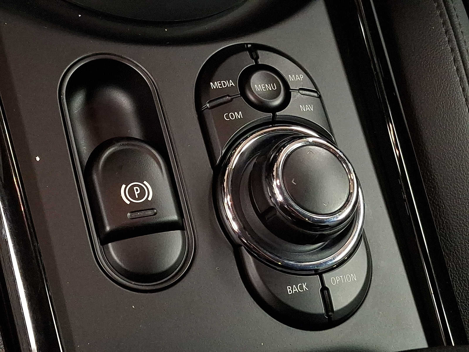 Certified 2023 MINI Cooper Clubman S AWD/4WD image 18