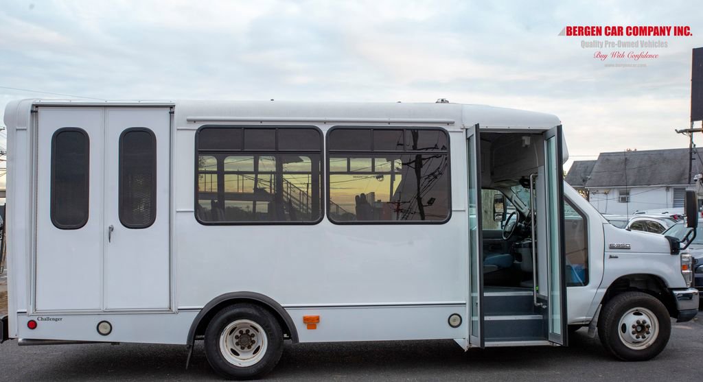 Used 2014 Ford E-350 and Econoline 350 Super Duty RWD image 16