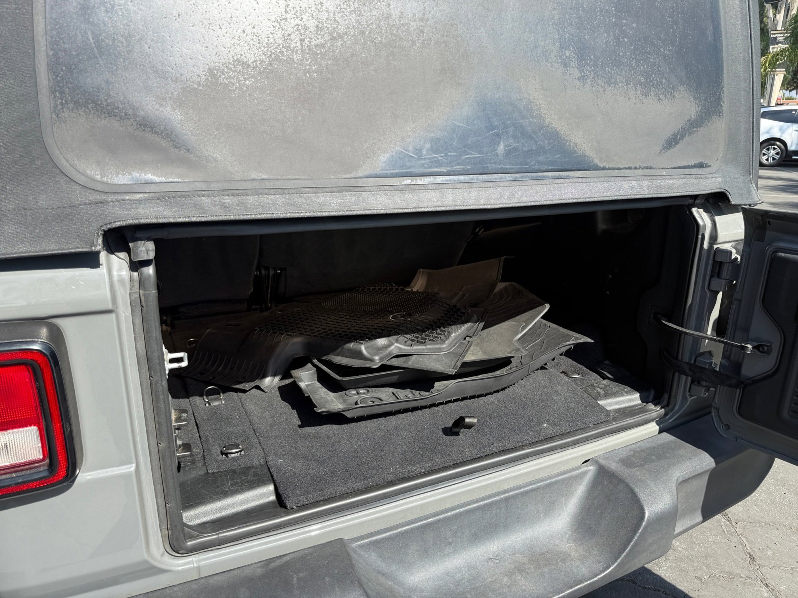 Used 2020 Jeep Wrangler Unlimited Sport image 21