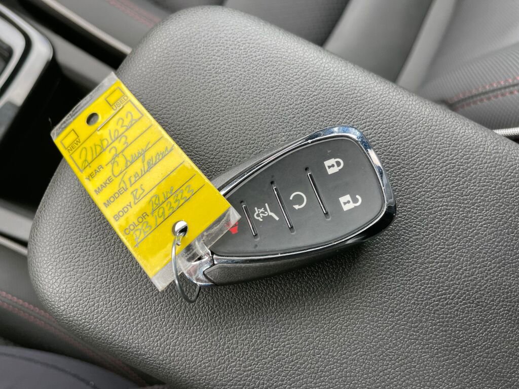 Used 2023 Chevrolet TrailBlazer RS w/ Sun and Liftgate Package image 4