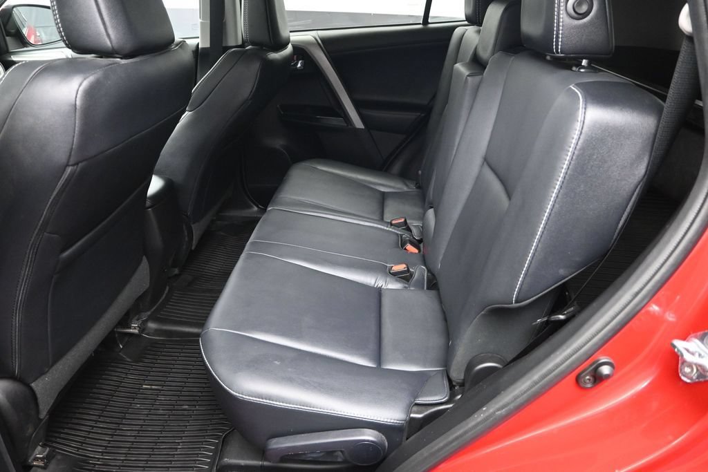 Used 2017 Toyota RAV4 Limited w/ Advanced Technology Package AWD/4WD image 28