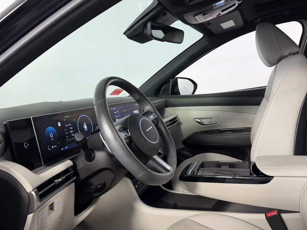 Used 2025 Hyundai Tucson Limited image 22
