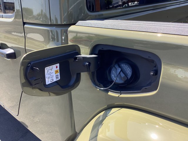 New 2025 Jeep Gladiator Sport AWD/4WD image 21