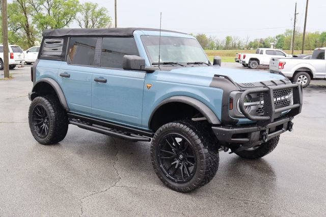 Used 2022 Ford Bronco Badlands image 8