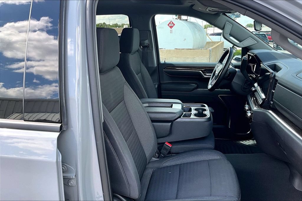 Used 2024 GMC Sierra 1500 Elevation AWD/4WD image 9