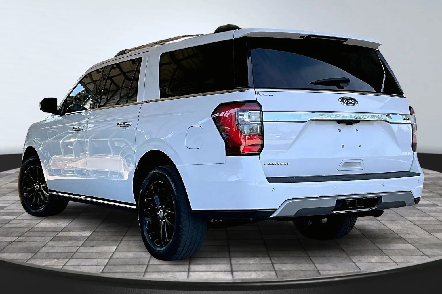 Used 2019 Ford Expedition Max Limited image 4