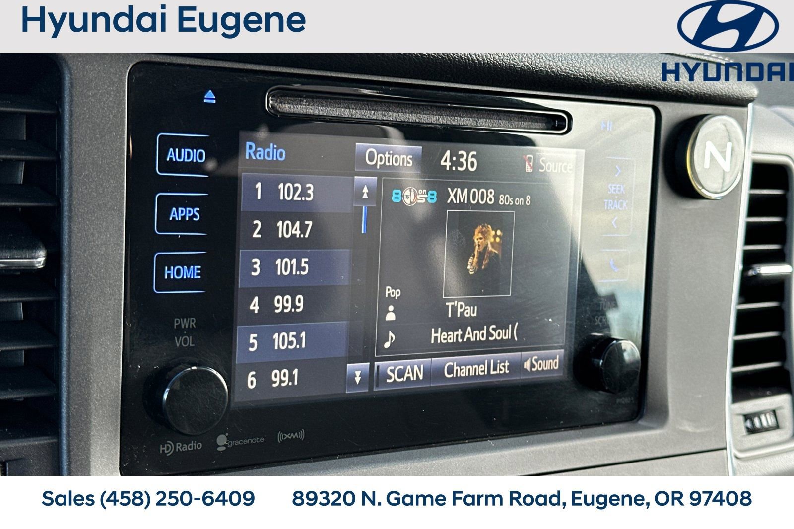 Used 2016 Toyota Sienna XLE image 24