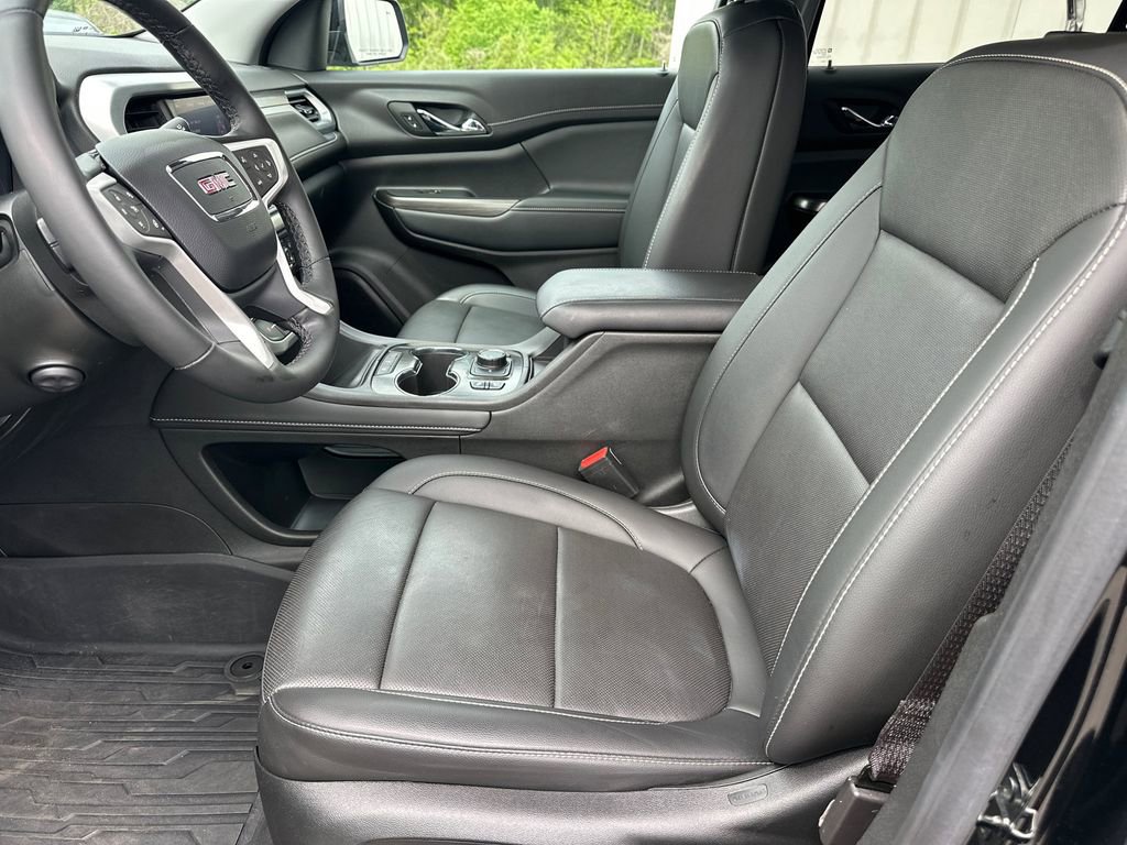 Used 2023 GMC Acadia SLT w/ Preferred Package image 10