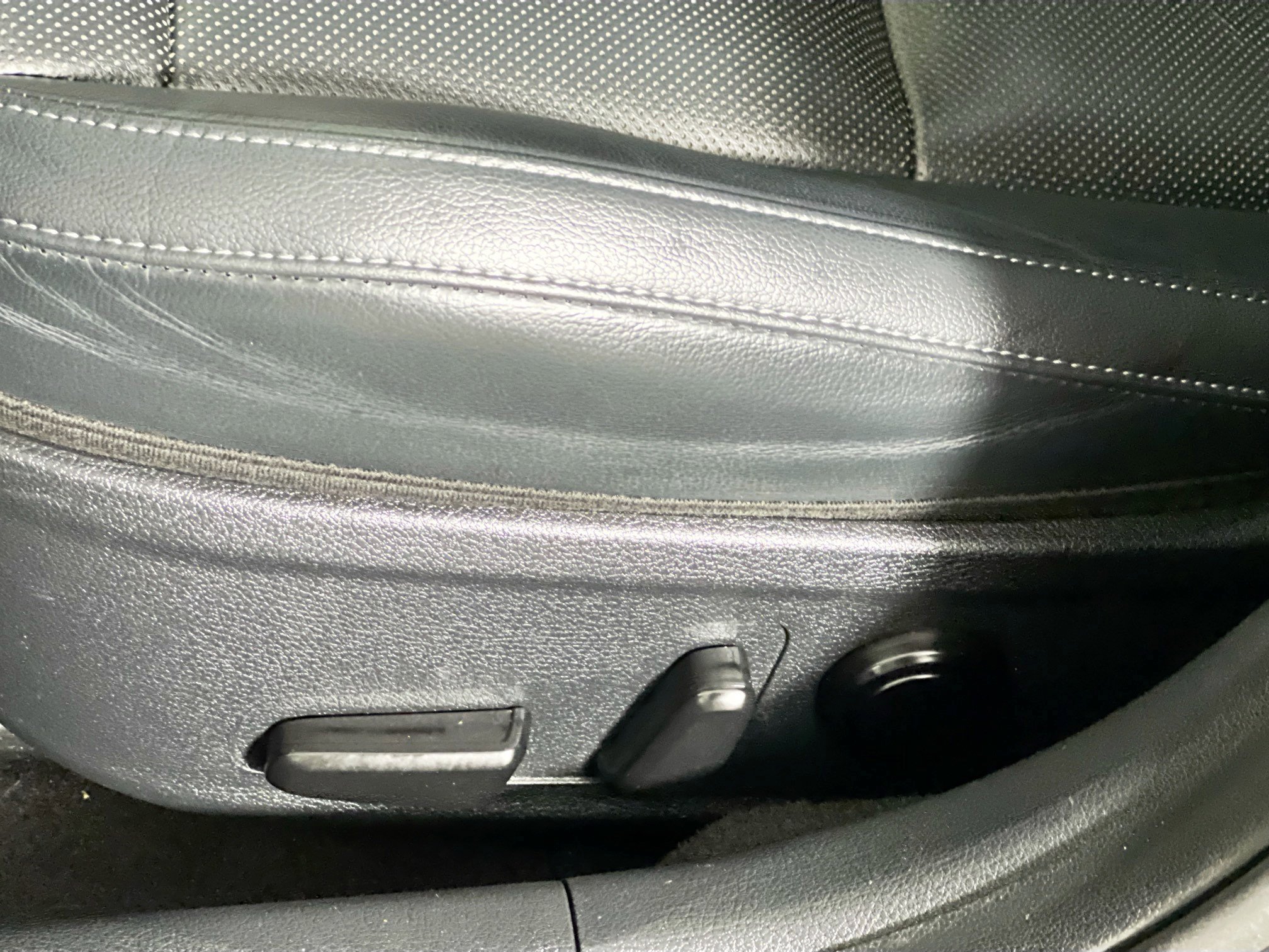 Used 2020 Kia Stinger GT-Line image 15