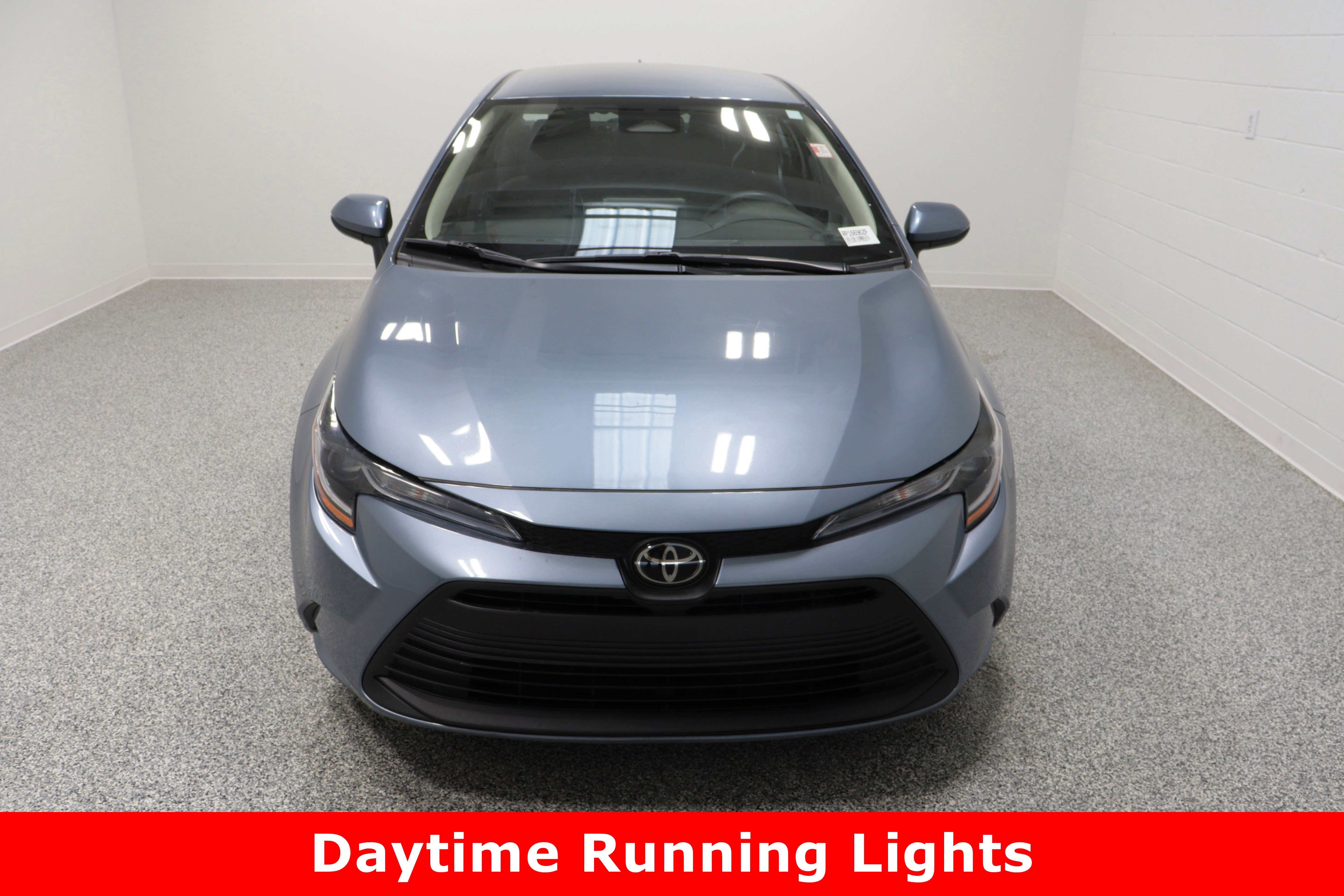 Used 2024 Toyota Corolla LE image 3