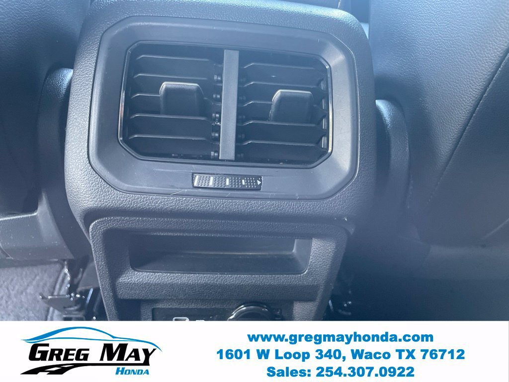 Used 2024 Volkswagen Tiguan SE w/ Panoramic Sunroof Package FWD image 27