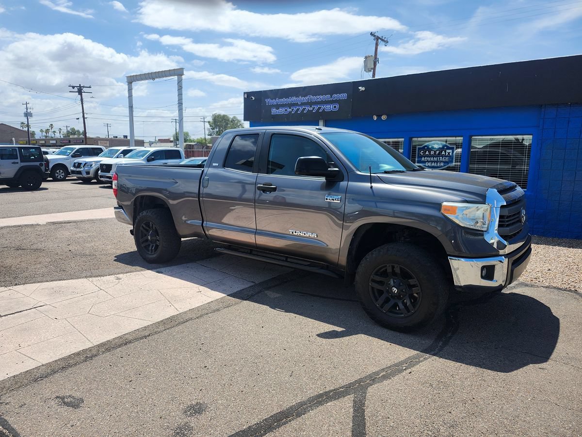Used 2014 Toyota Tundra SR5 w/ SR5 Upgrade Package RWD image 8