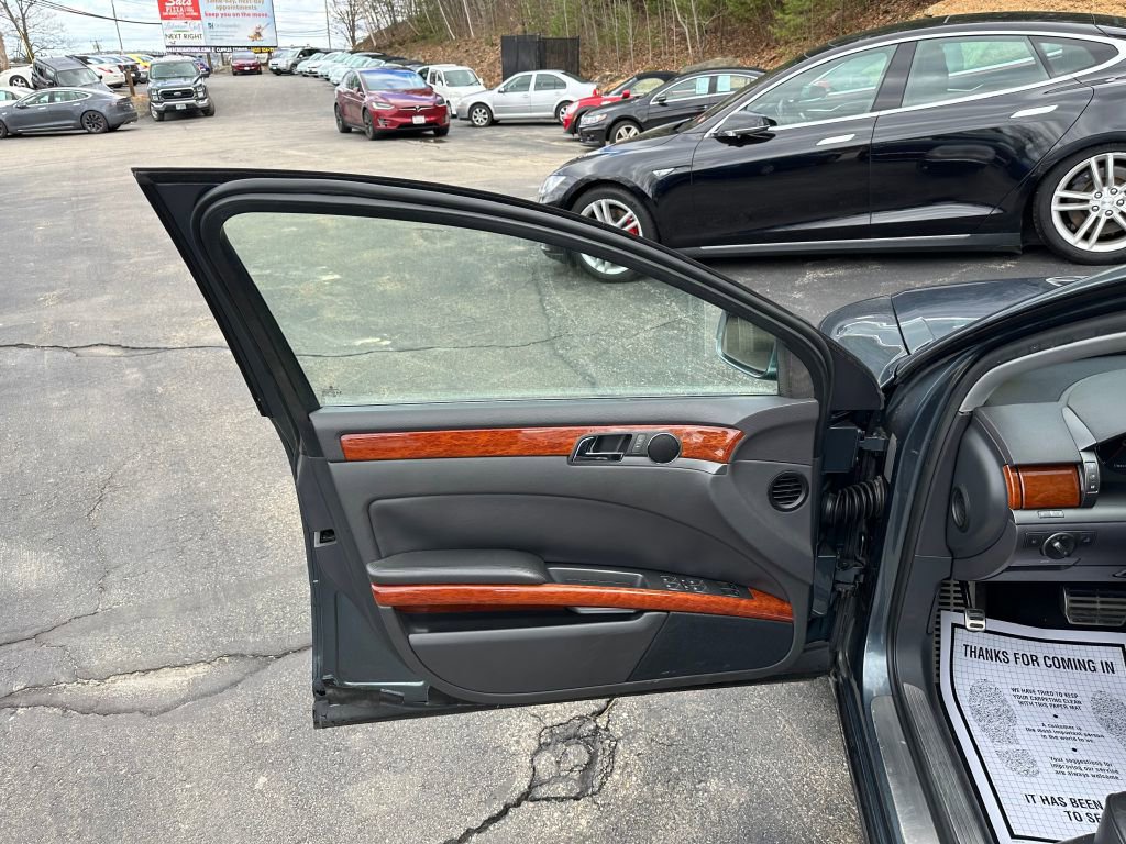 Used 2005 Volkswagen Phaeton V8 AWD/4WD image 6