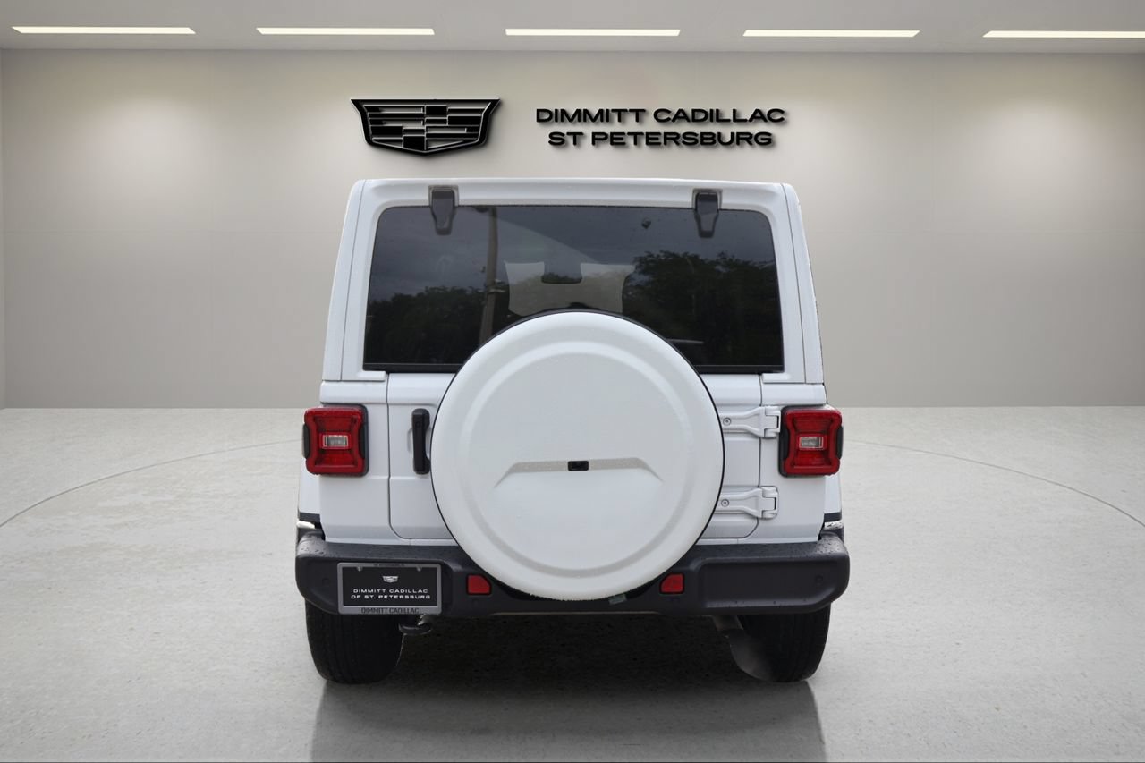 Used 2021 Jeep Wrangler Unlimited Sahara AWD/4WD image 4