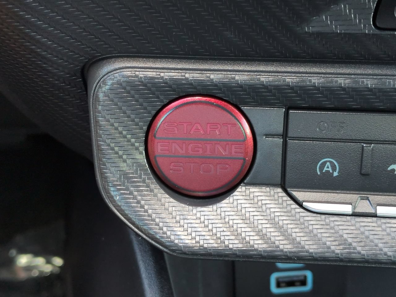 Used 2025 Ford Mustang GT RWD image 25