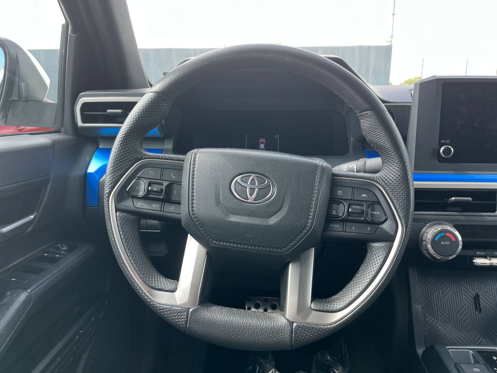 Used 2024 Toyota Tacoma TRD Sport RWD image 25