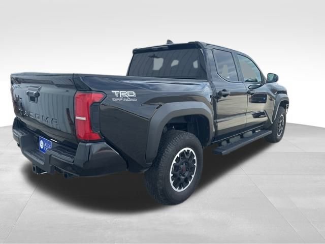 Used 2024 Toyota Tacoma TRD Off-Road image 9