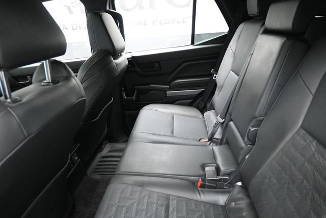 Used 2025 Toyota 4Runner TRD Off-Road Premium AWD/4WD image 23