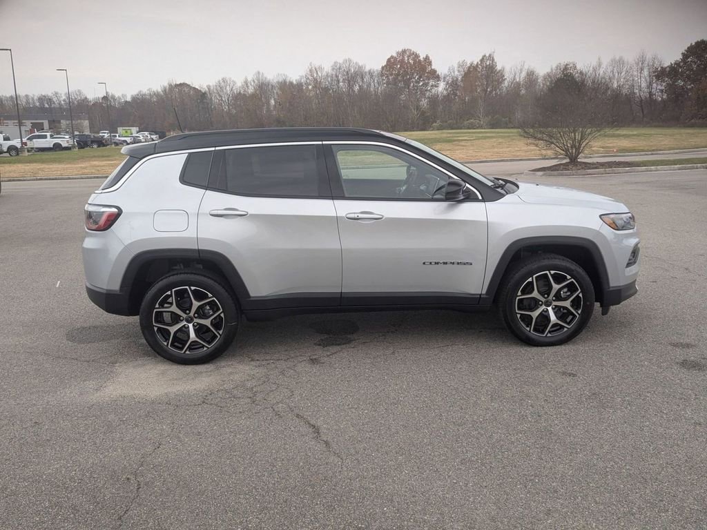 New 2026 Jeep Compass Limited w/ Sun, Sound & Navigation Group AWD/4WD image 6