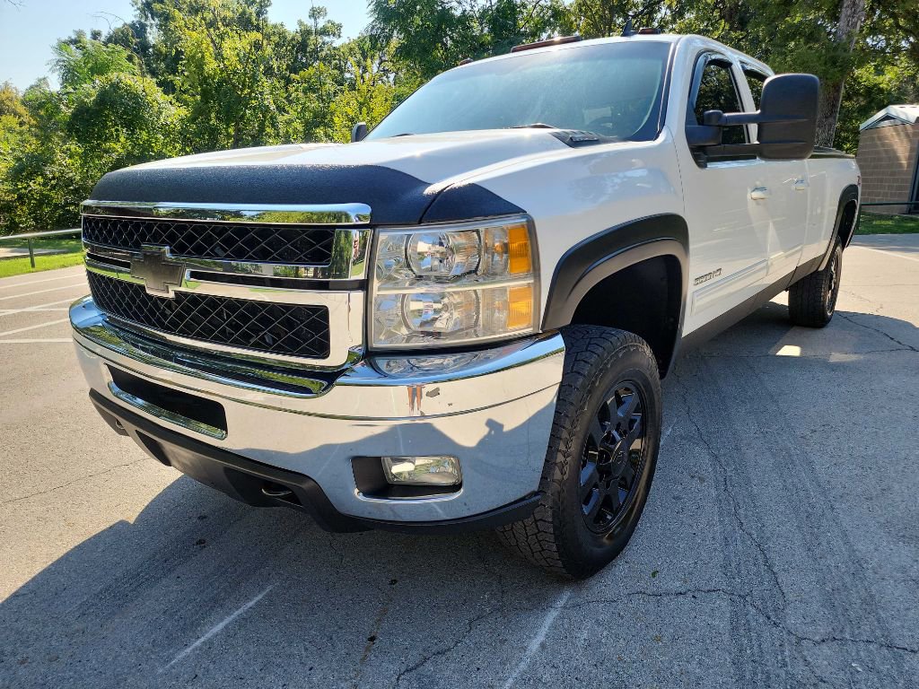 Used 2014 Chevrolet Silverado 3500 LTZ w/ LTZ Plus Package AWD/4WD image 3