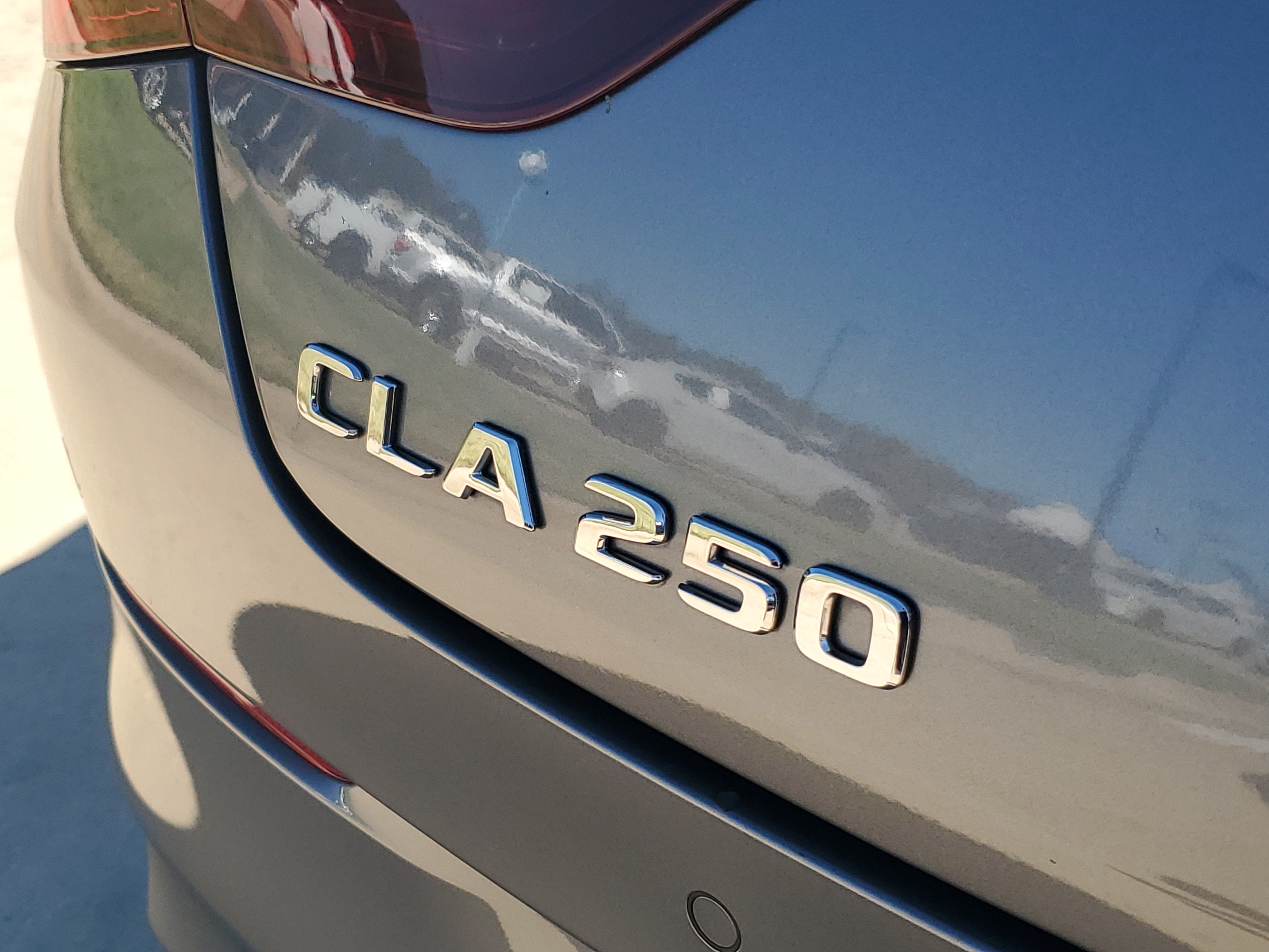 Used 2025 Mercedes-Benz CLA 250 image 34