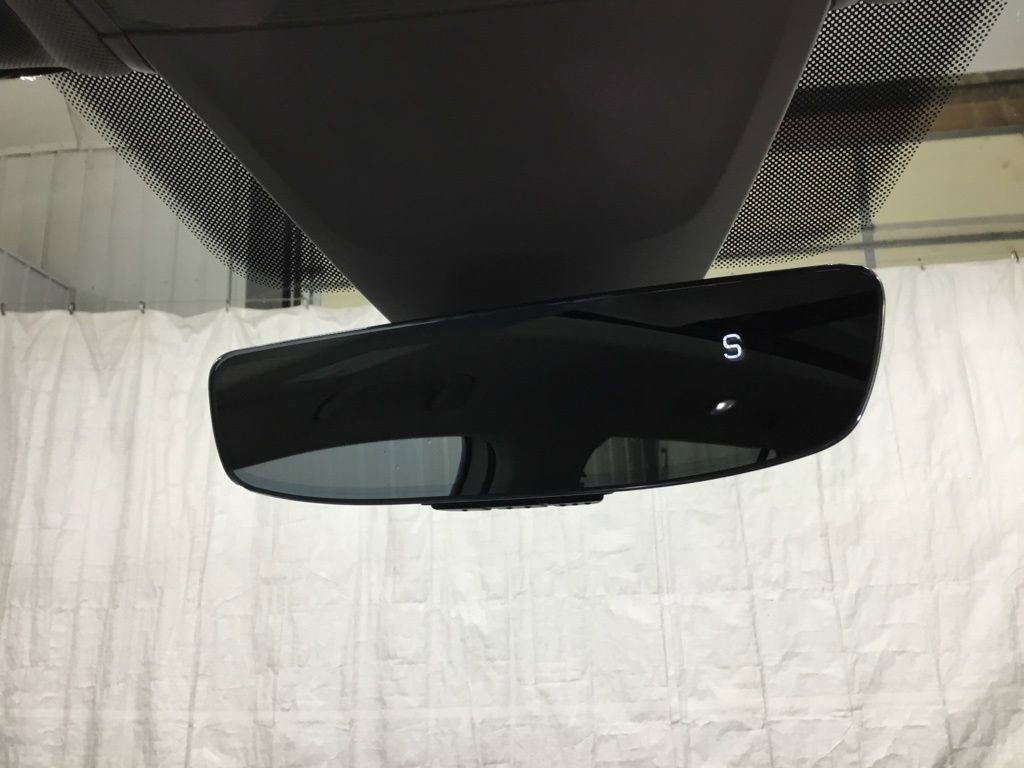 Used 2022 Volkswagen Tiguan SE w/ Panoramic Sunroof Package image 32