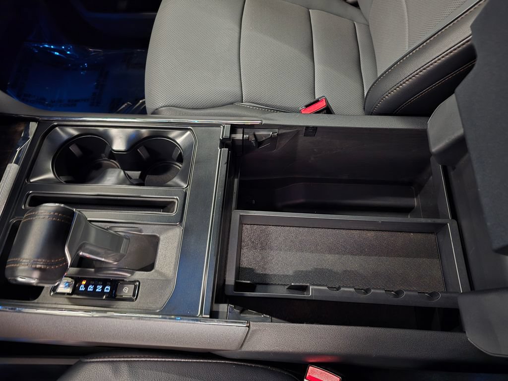 Used 2023 Ford F150 Lightning Lariat AWD/4WD image 35