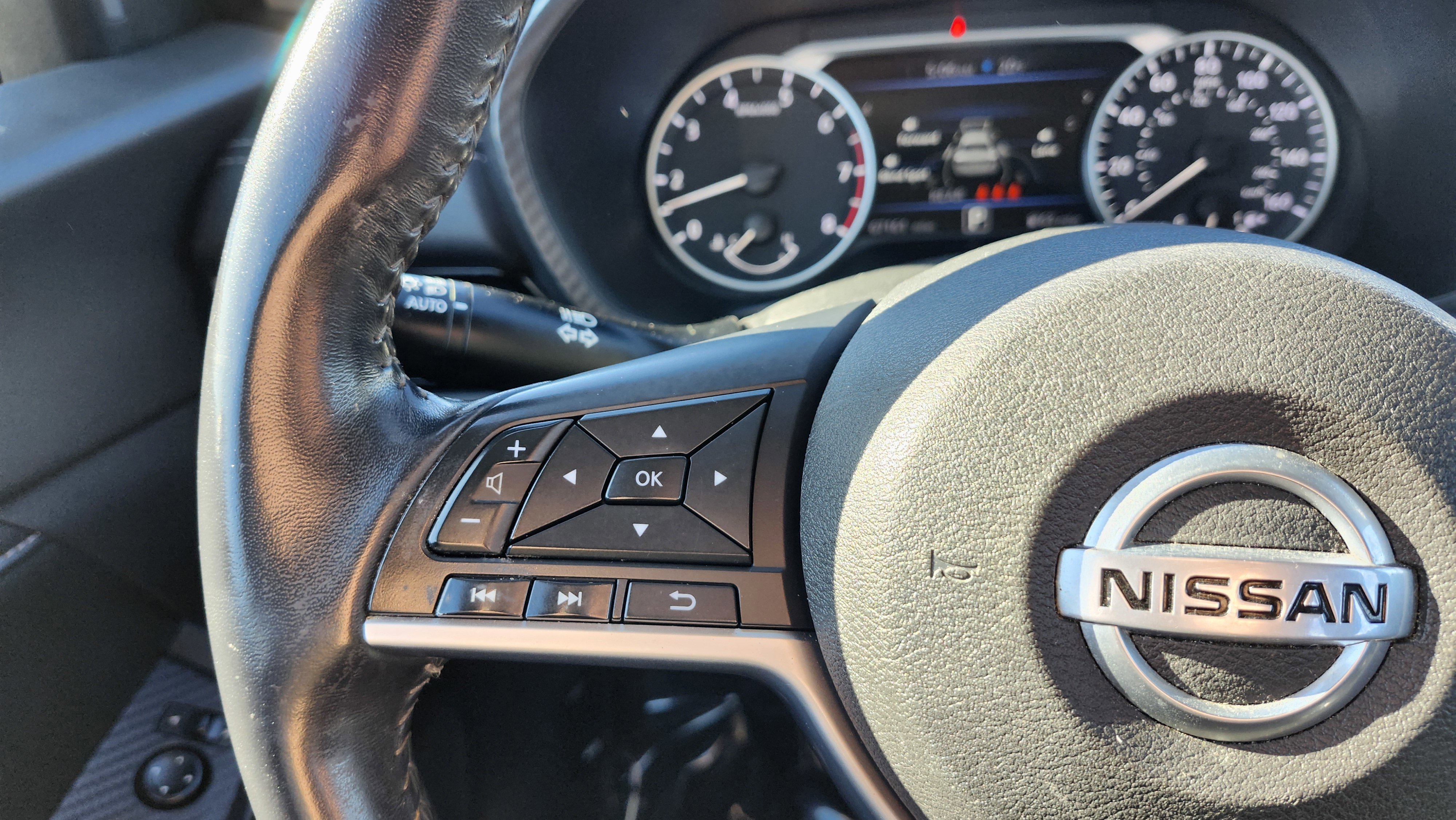 Used 2021 Nissan Sentra SV image 33