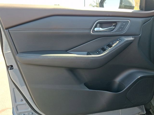 Used 2023 Nissan Rogue Platinum w/ Platinum Premium Package AWD/4WD image 12