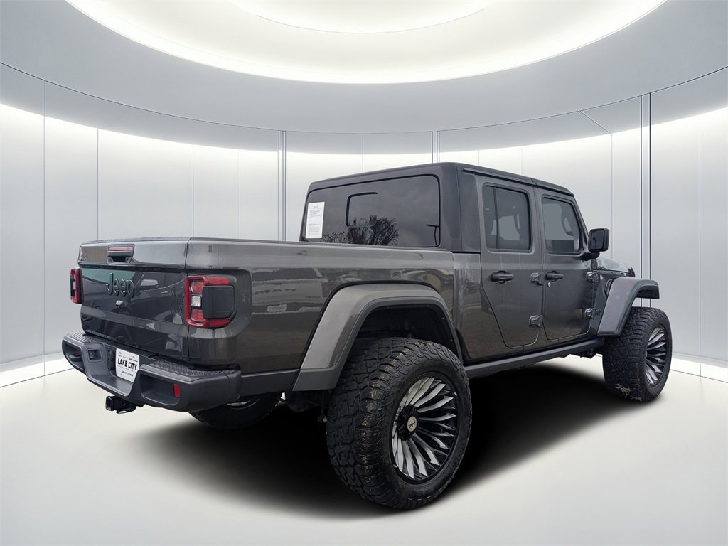 Used 2024 Jeep Gladiator Sport image 3