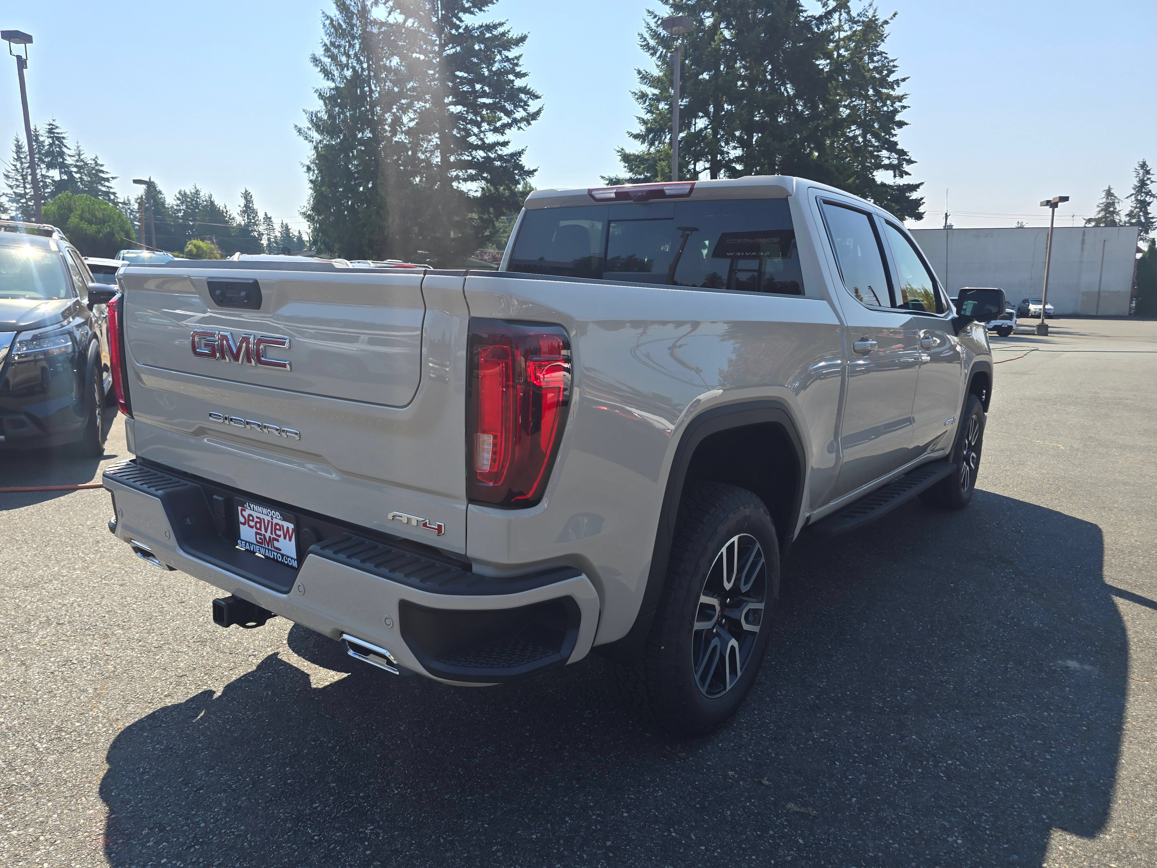 New 2026 GMC Sierra 1500 AT4 AWD/4WD image 7