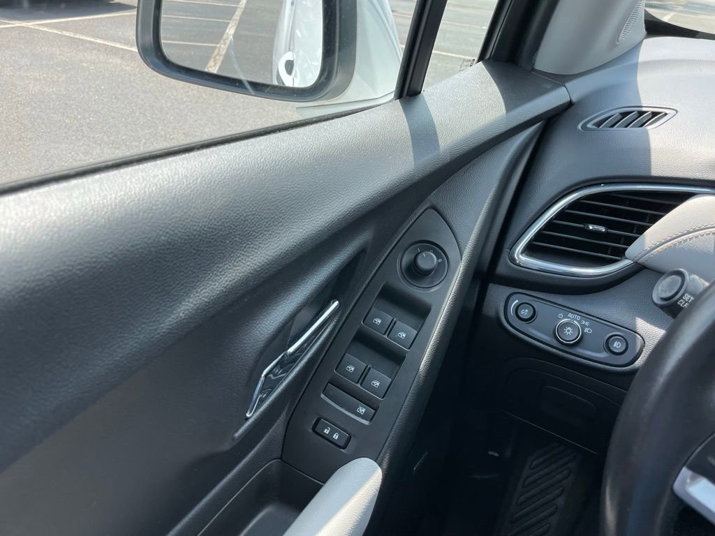 Used 2017 Chevrolet Trax Premier FWD image 22