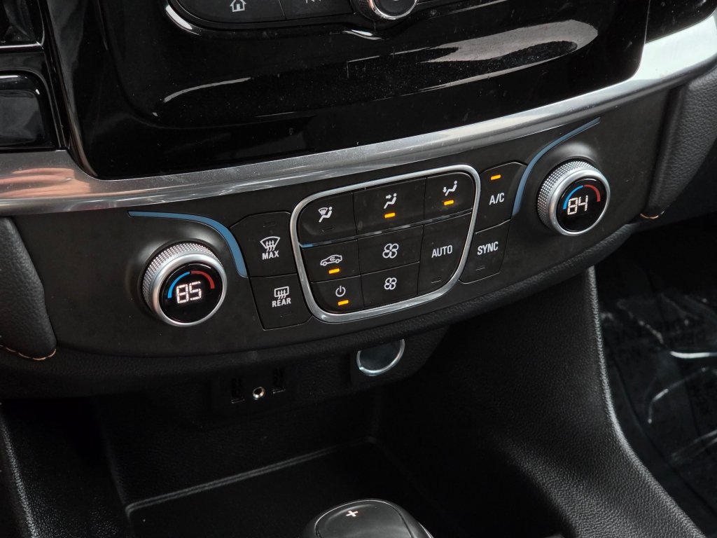 Used 2018 Chevrolet Traverse LS w/ LPO, Floor Liner Package AWD/4WD image 9