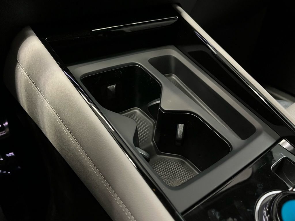 New 2026 Volkswagen Tiguan SEL R-Line image 13