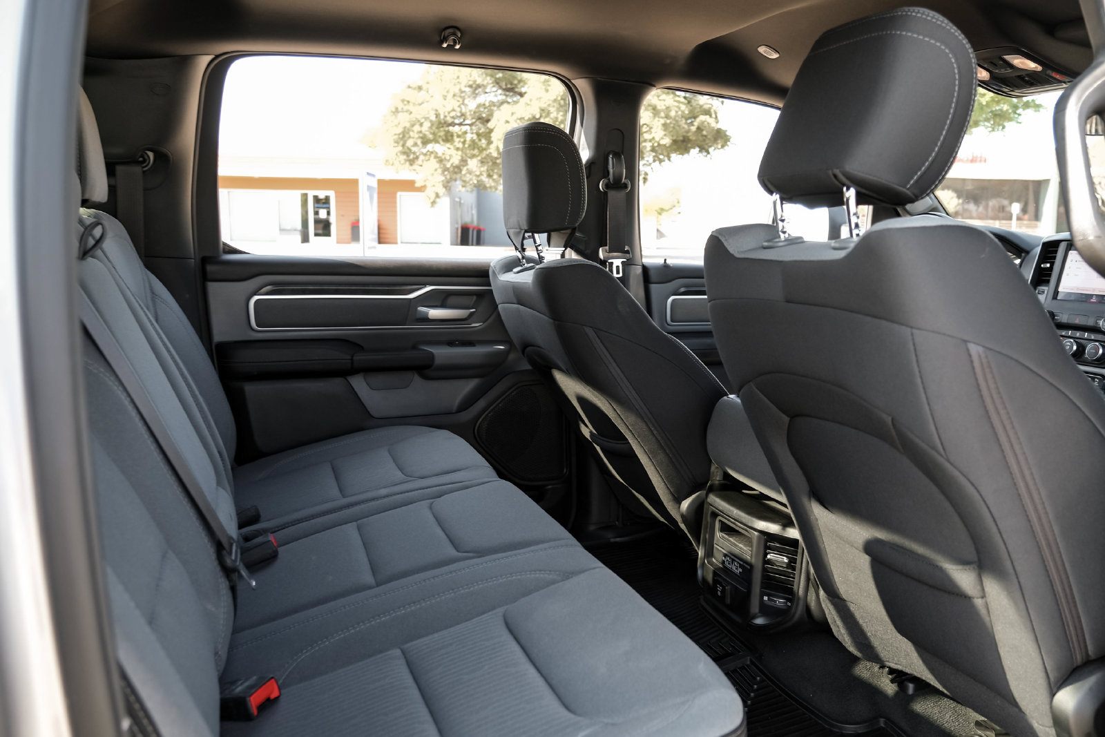 Used 2022 RAM 1500 Big Horn AWD/4WD image 31