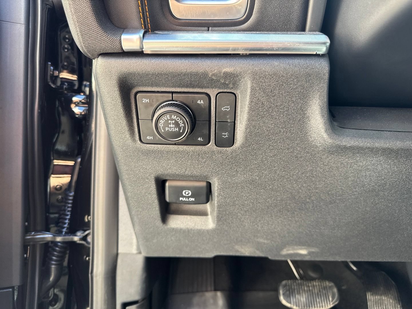 Used 2026 Ford Expedition Tremor AWD/4WD image 25