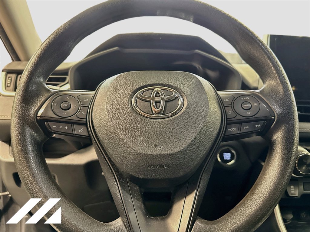 Used 2024 Toyota RAV4 XLE AWD/4WD image 11