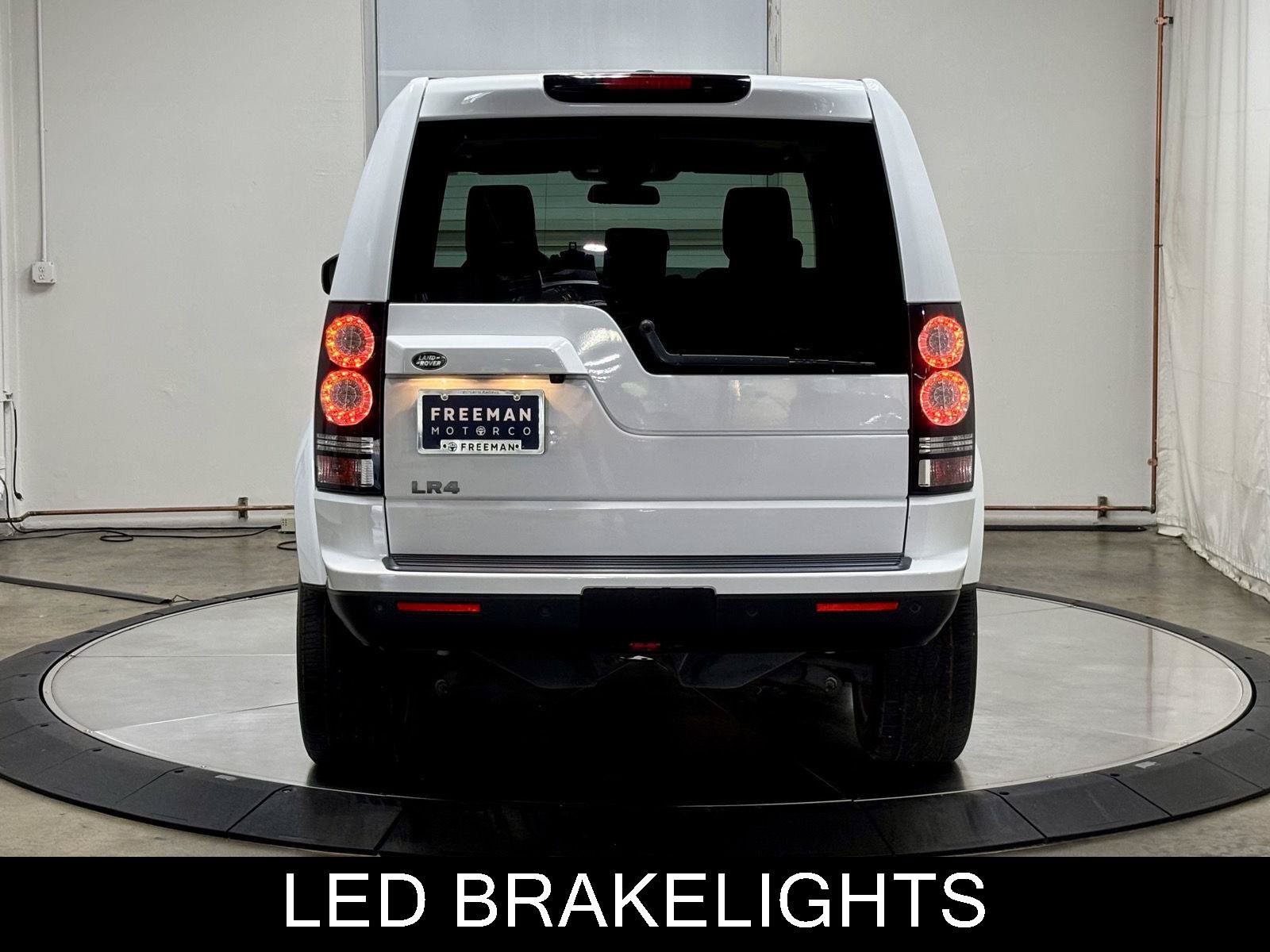 Used 2016 Land Rover LR4 AWD/4WD image 8