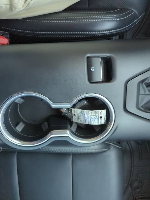 Used 2024 Ford Mustang Premium image 11