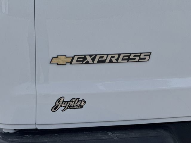 New 2026 Chevrolet Express 2500 RWD image 6