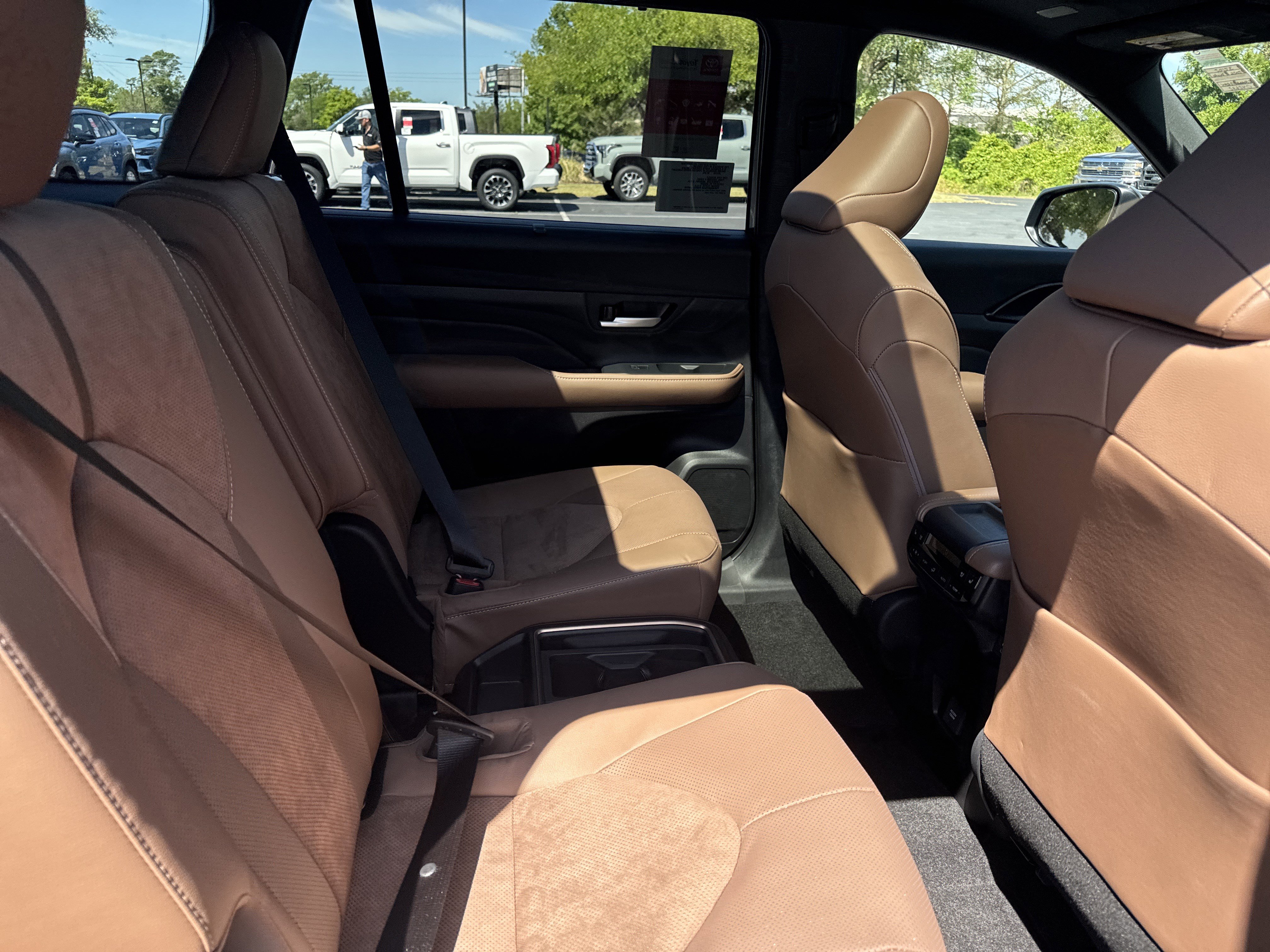 New 2026 Toyota Grand Highlander AWD Hybrid image 34