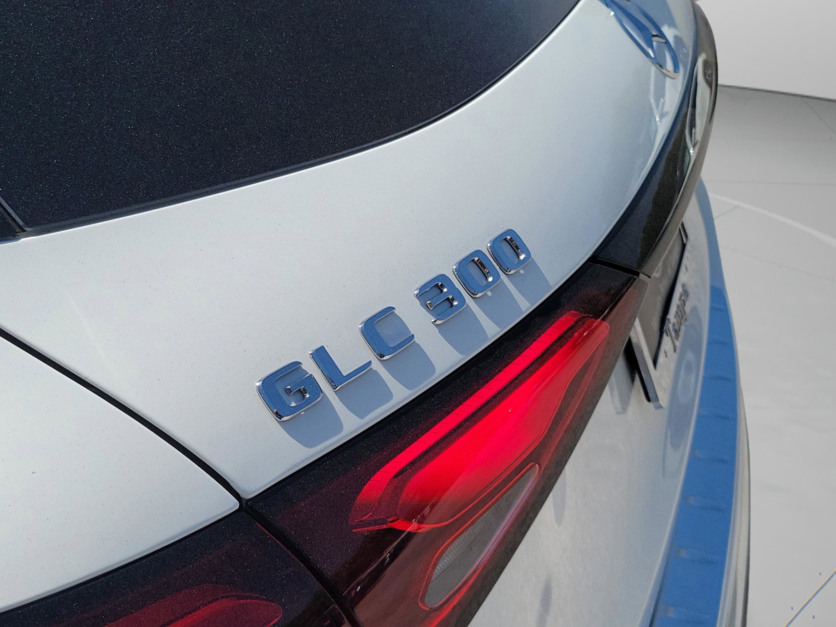 Certified 2026 Mercedes-Benz GLC 300 image 27